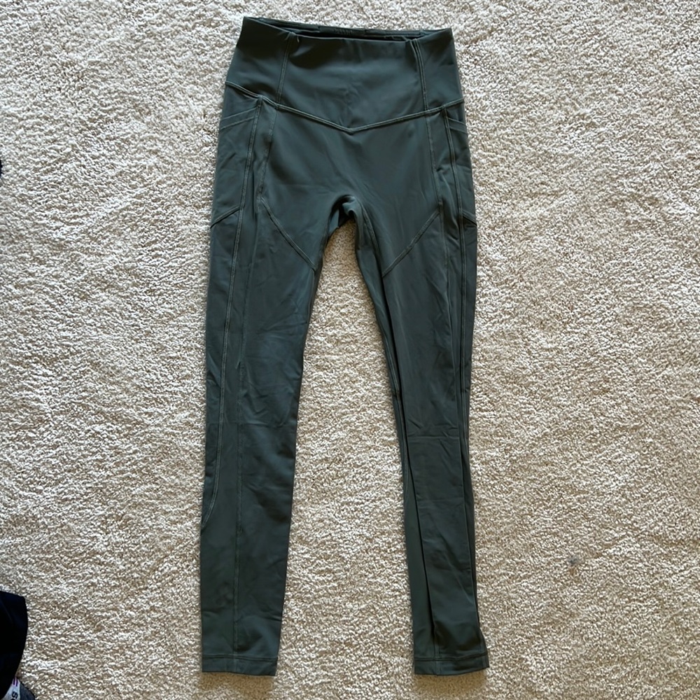 Lululemon leggings.